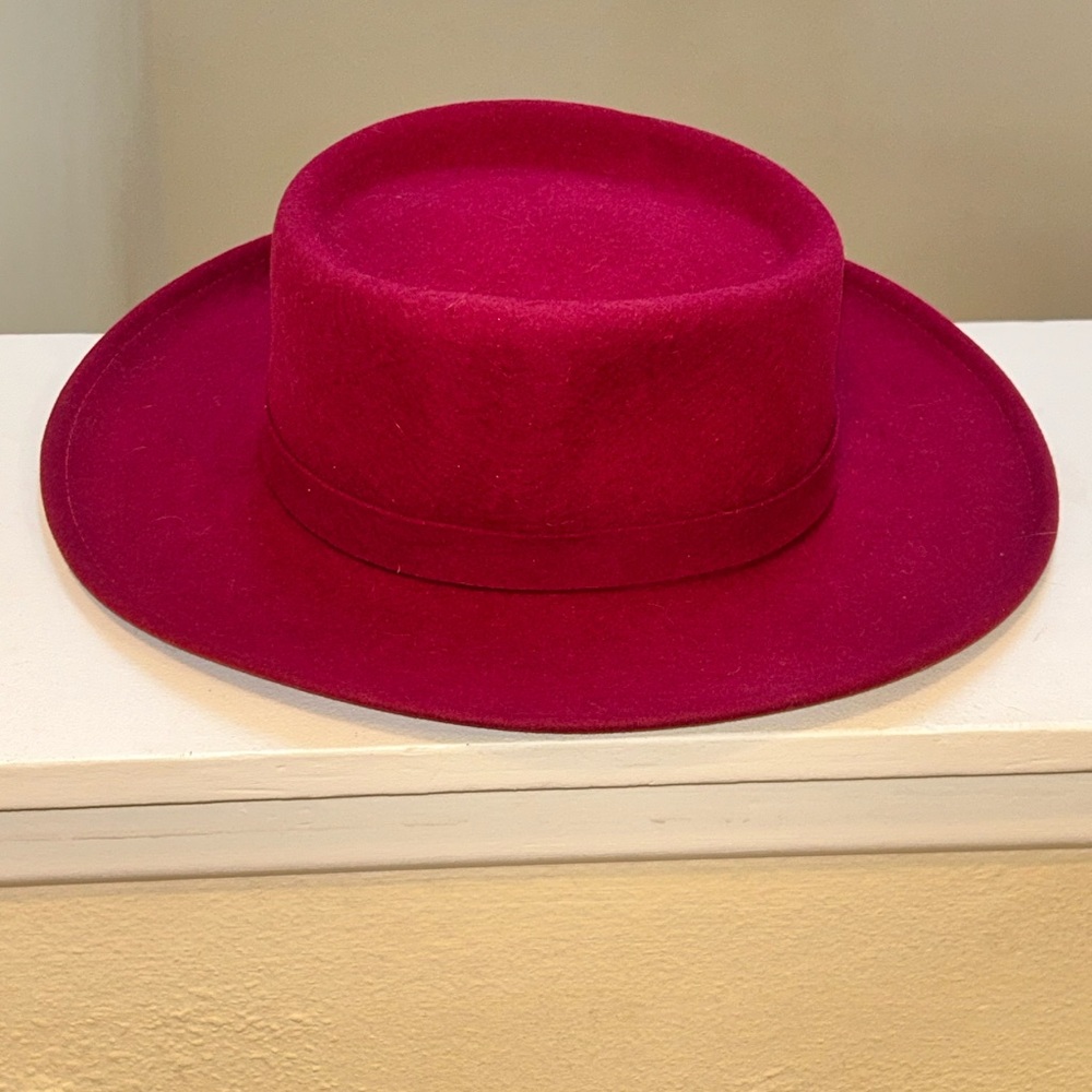 Burgundy Outback Trading Co.Hat - Picture 5 of 10